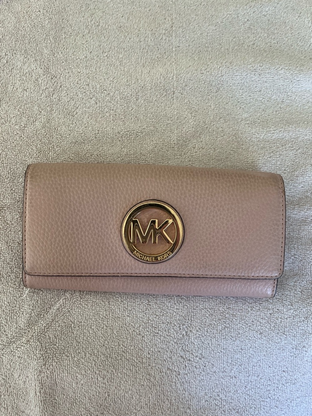 Michael Kors long wallet pink